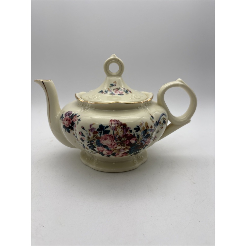 1999 Lefton Musical Tea Pot Plays Tea for 2 Floral Design Geo Z Lefton 6.25" H